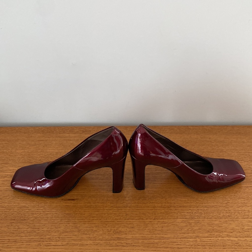 Simard square toed wine patent genuine leather high heels 👠. Made in Italy. 39